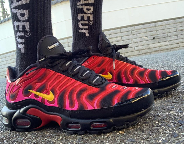 air max plus black pink