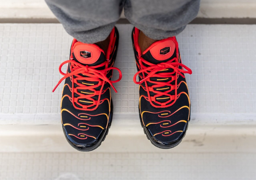 nike tuned 1 volcano