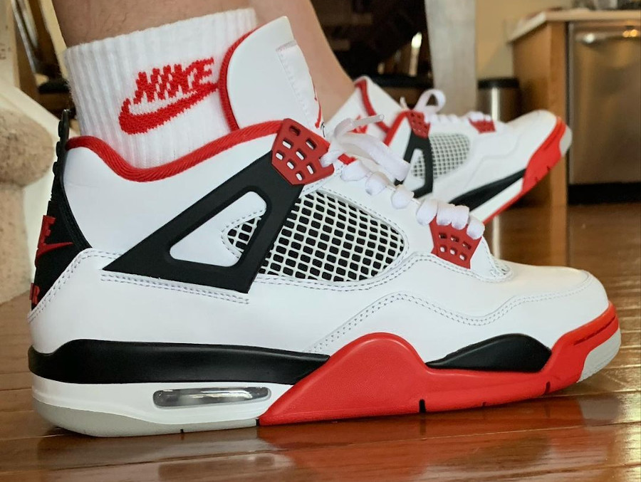 air jordan fire red 4