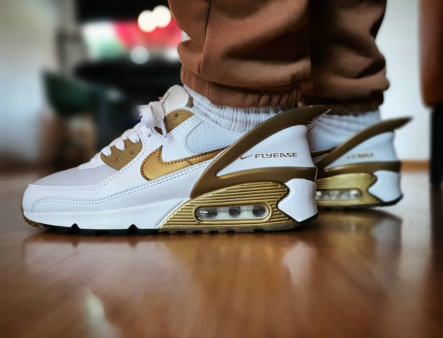 Nike Air Max 90 Flyease White Metallic Gold pas cher