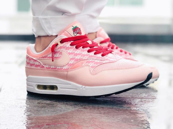 Nike air max 1 powerwall strawberry pink lemonade cj0609-600