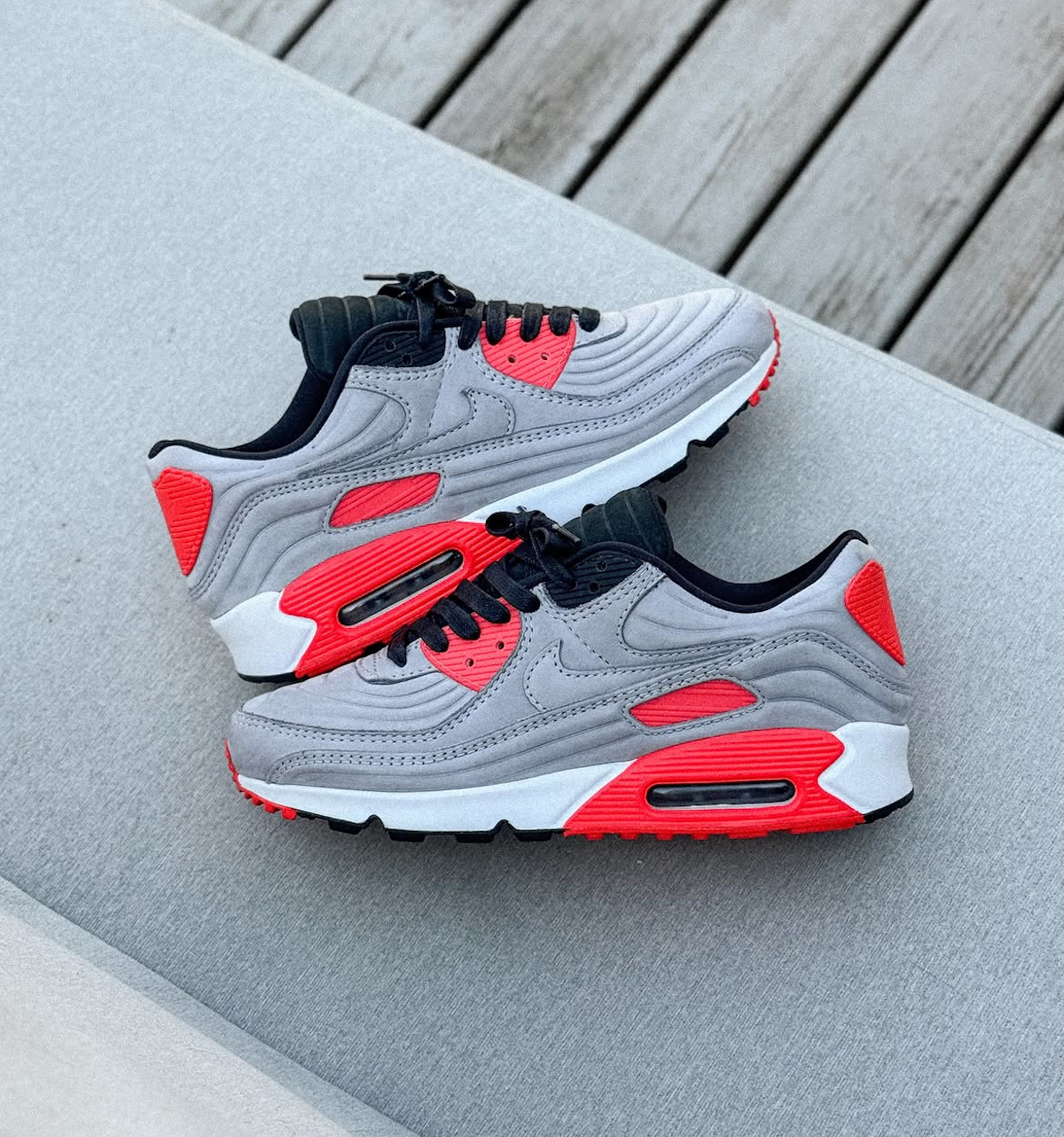 Nike Air Max 90 matelassé grise et rouge CZ7656-001 (5)