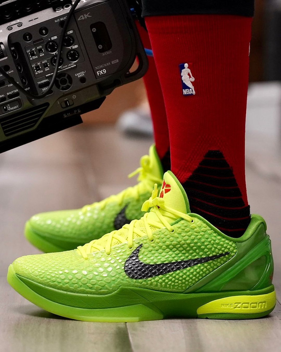 CW2190-300 : que vaut la Kobe 6 Protro Grinch Green 2020 ?