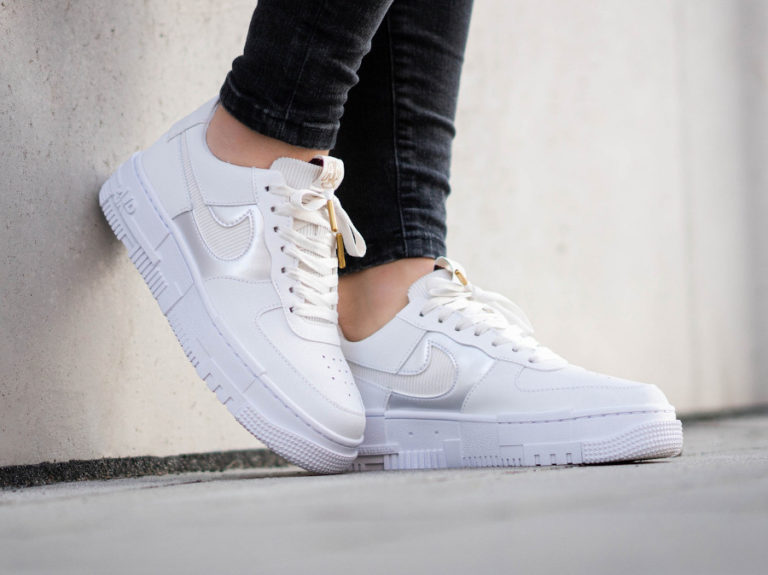 nike af1 pixel summit white gold chain