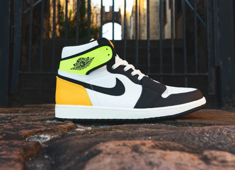 555088-118 : que vaut la AJ1 Retro High OG Gold Volt University Gold