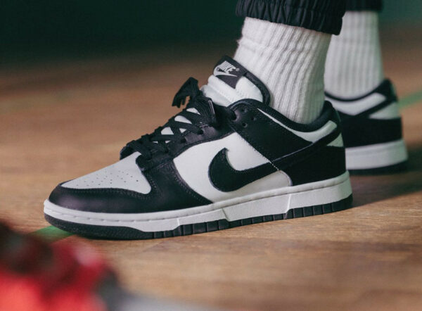 nike dunk low panda 2021 stockx