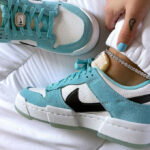 Nike Wmns Dunk Low Disrupt bleu avec un diamant