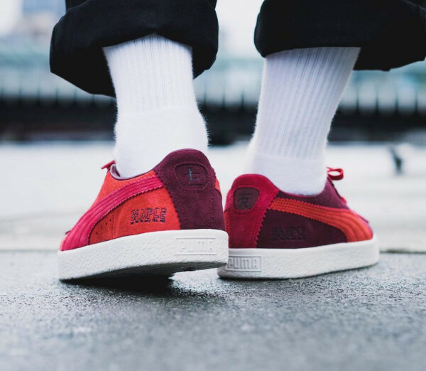 Puma-Suede-Vintage-Mismatched-rouge-et-bordeaux-on-feet (1)