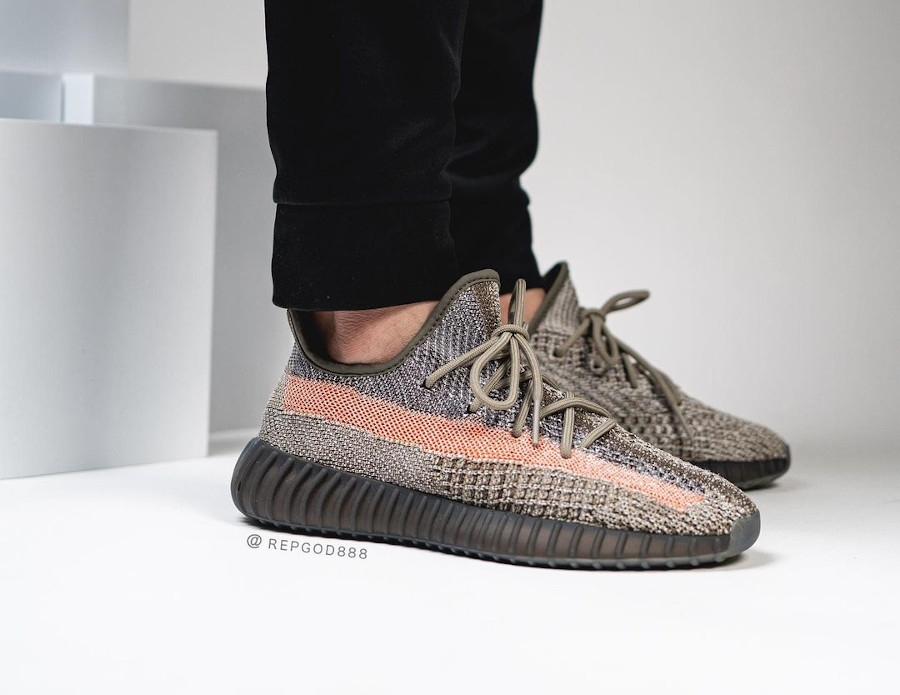 Adidas Yeezi grise et orange (2)