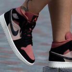 Air Jordan 1 Mid Wmns Burgundy Dusty Pink BQ6472-202