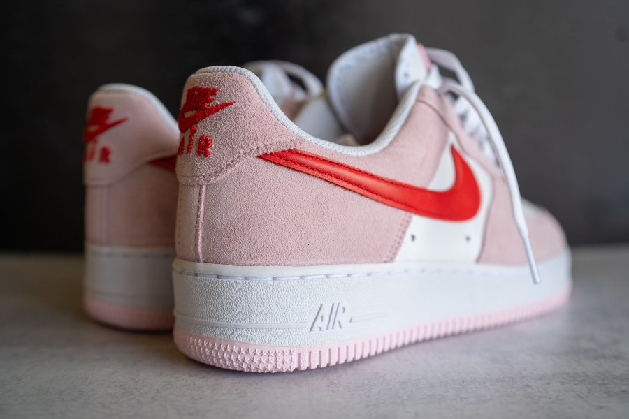 Nike Air Force One Strange Love blanche rouge et rose (4)