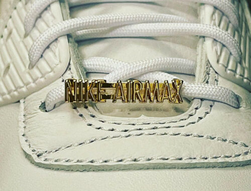 CW4070-100 : que vaut la Nike AM90 NRG Pirate Radio Metallic Gold