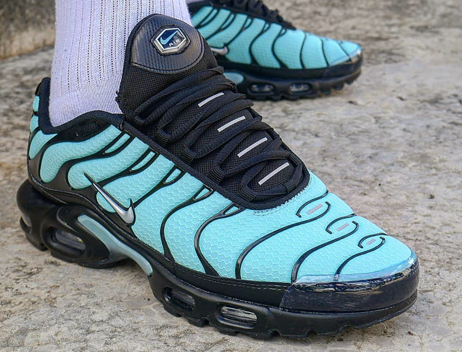 Nike Air Max Plus Requin Tiffany Blue Aqua CV8838-400 (couv)