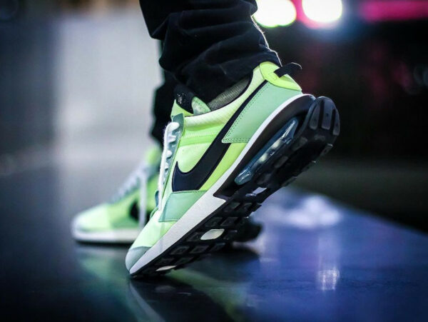 air max preday on feet