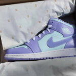 AJ1 Mid Lavande et bleu pastel 554724-500