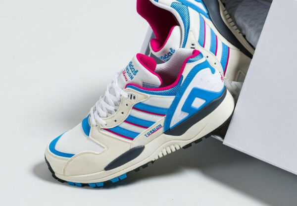 Adidas ZX 0000 blanche bleue et rose (couv)