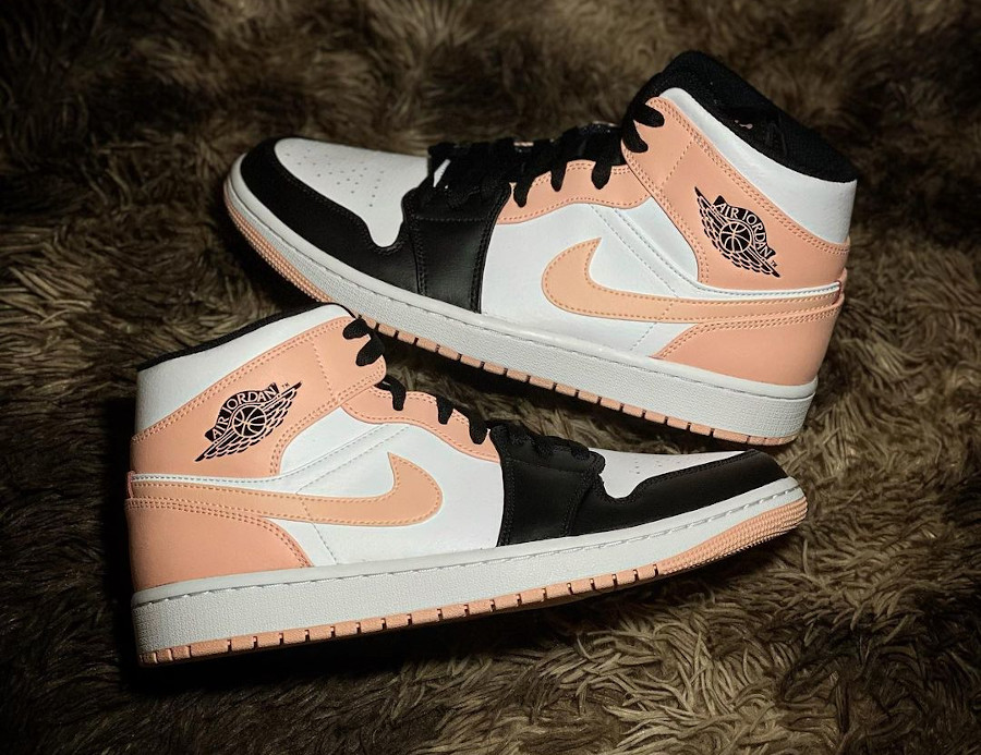 Air Jordan 1 Mid AJ1 Crimson Tint Arctic Orange 554724-133