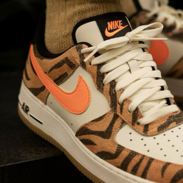 air force 1 low daktari stripes