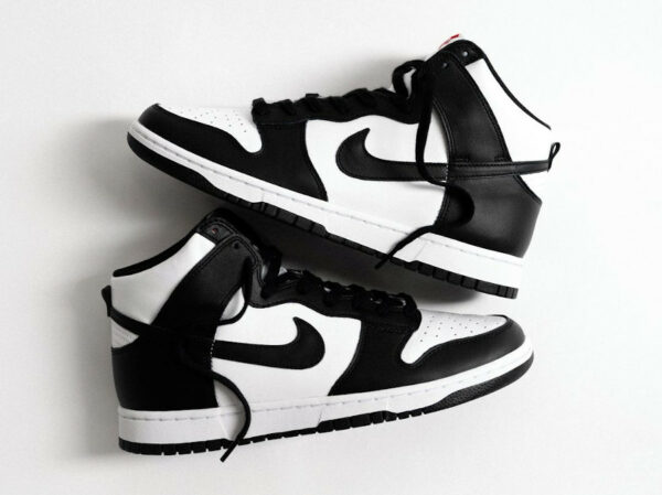 DD1399-105 : que vaut la Nike Dunk High Retro Panda Black White 2021