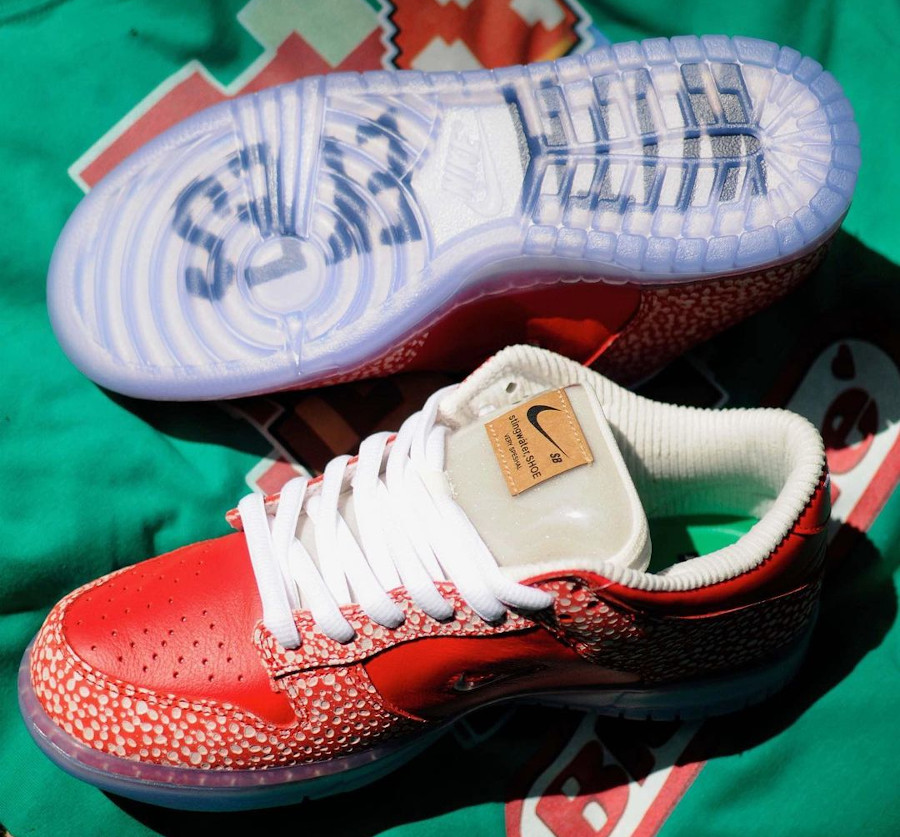 Nike SB dunk Low champignon rouge et blanche (3)
