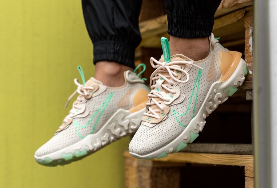 Nike Wmns React Vision Seseame Green Glow pas cher