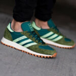 Adidas TRX Vintage vert et marron on feet (6)