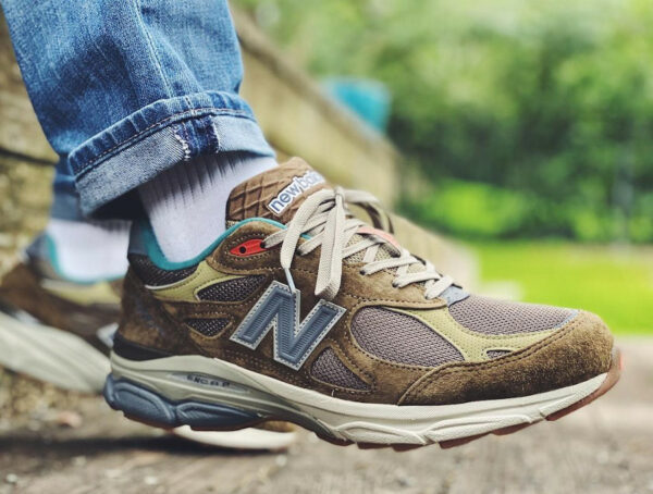 new balance 990v3 bodega on feet
