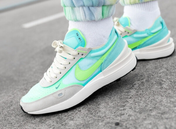 Nike Waffle One Wmns Bleached Aqua Lime DC2533-401