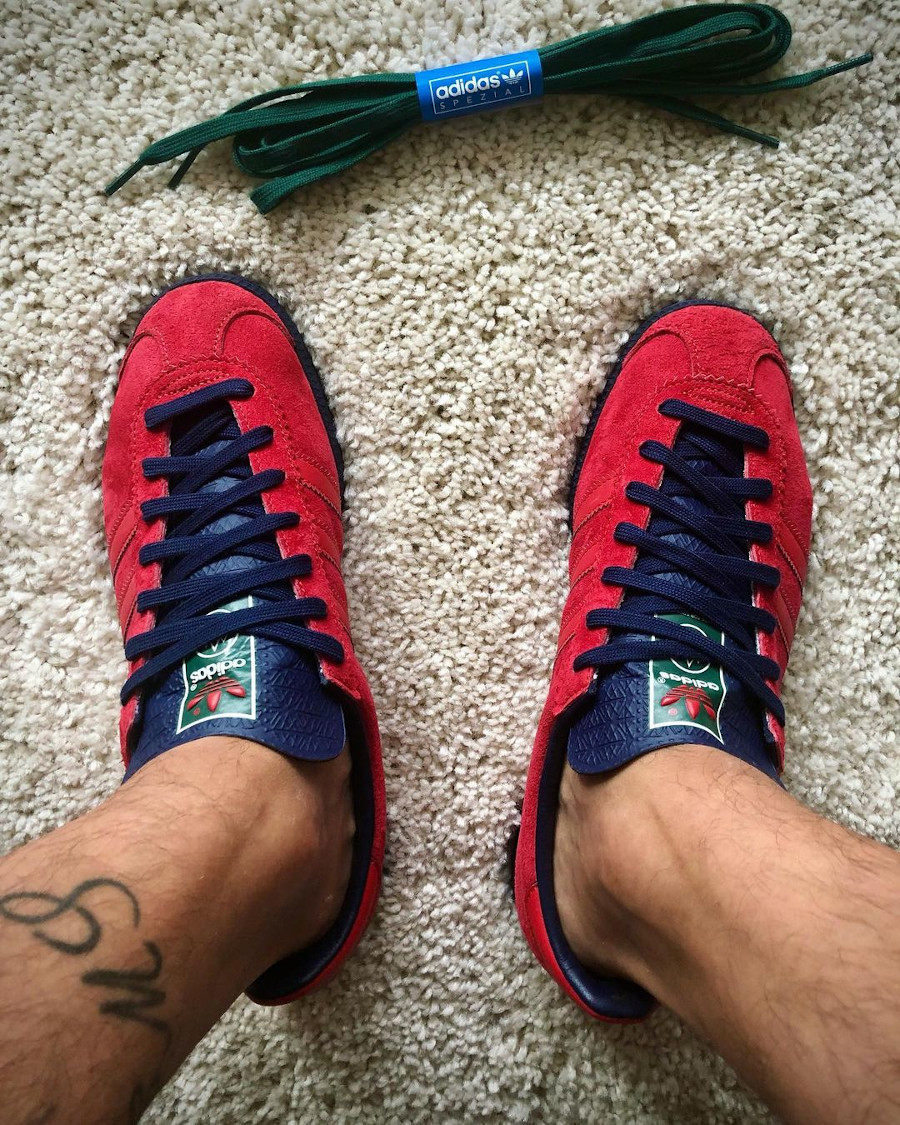 Adidas Blackburn rouge on feet (1)