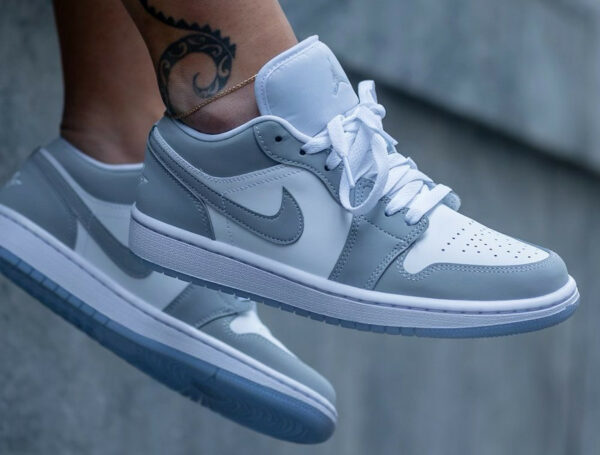 Air Jordan 1 Low Aluminium Wolf Grey - Nachhilfe-Schulen