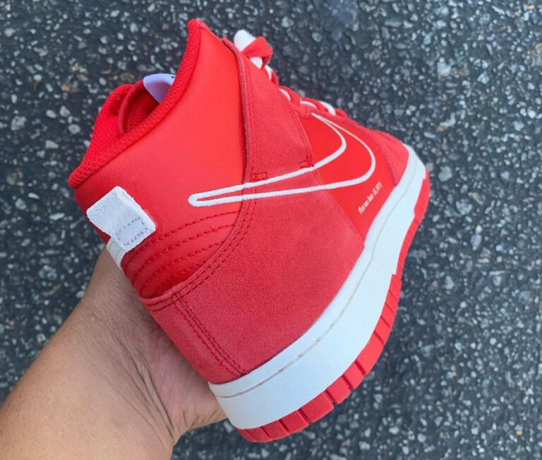 dunk high se first use red