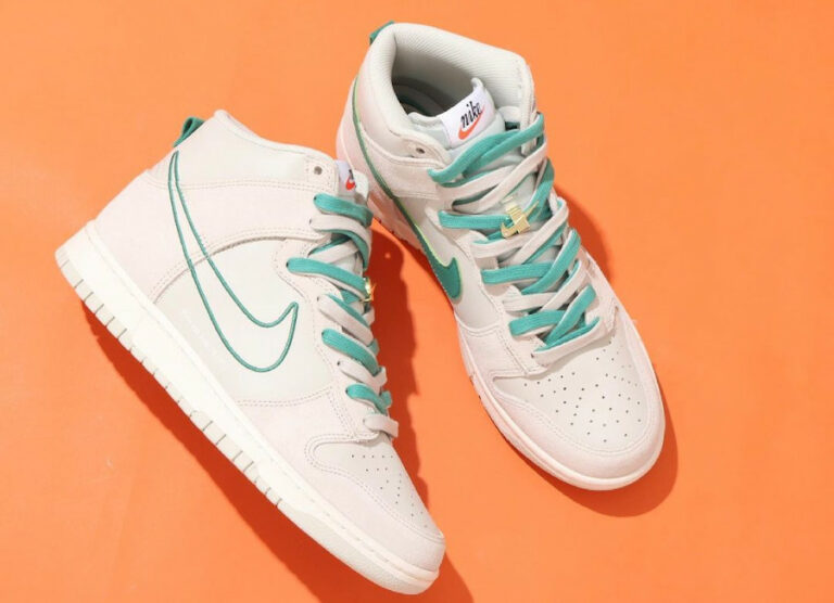 nike dunk light bone green