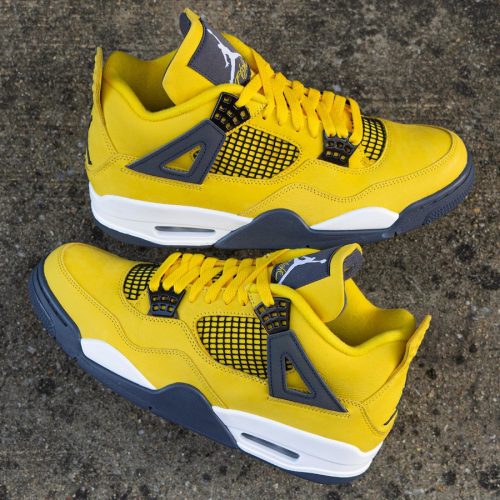 Que vaut la Air Jordan 4 Retro AJ4 Lightning 2021 Tour Yellow (daim jaune moutarde)