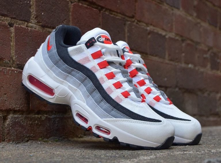 Que vaut la Nike Air Max 95 QS Smoke Grey Comet Red Japan Plum Blossom DH9792-100