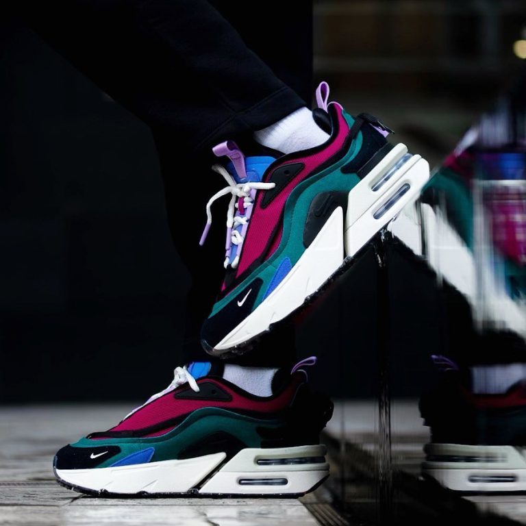 Que vaut la Nike Wmns Air Max Furyosa NRG Night Green Sail Raspberry Red DC7351 300
