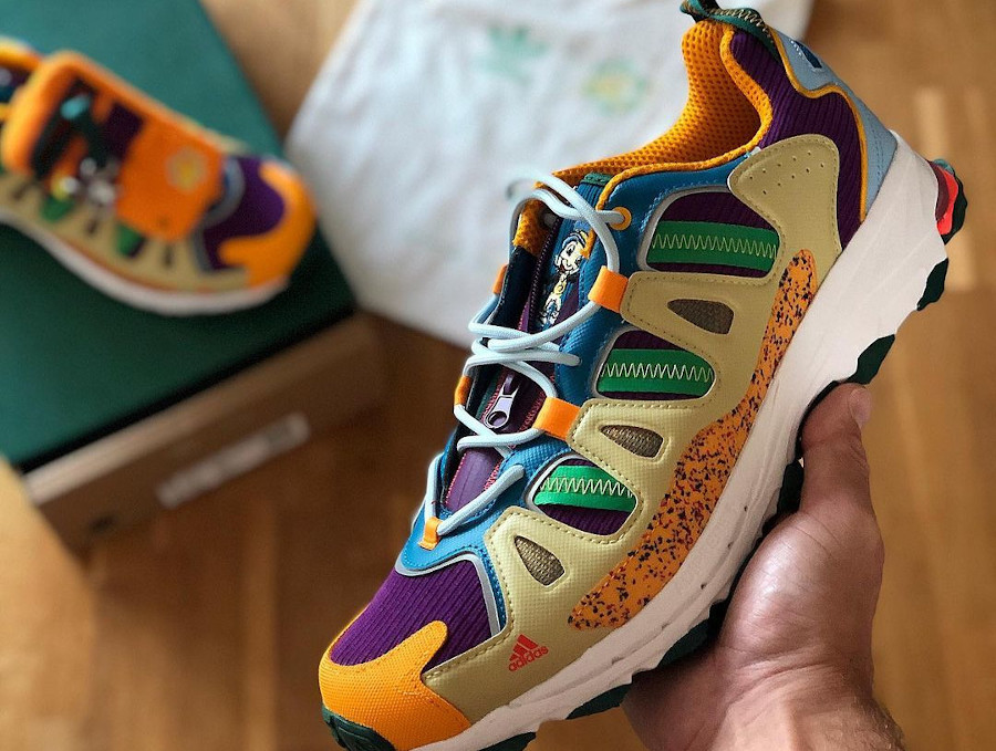 GY8341 : la Adidas Superturf Adventure SW Sean Wotherspoon
