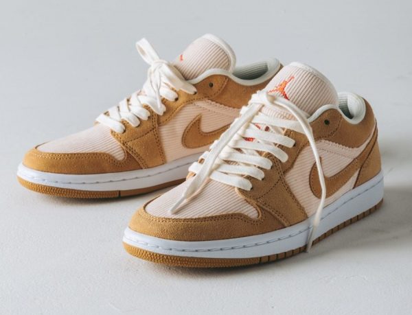 Air Jordan 1 Low SE en velours côtelé beige (3)