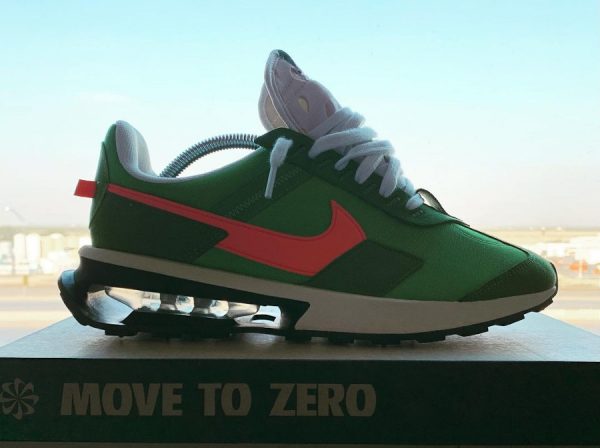 Nike Air Max PreDay LX Chlorophyll Camellia 600x448