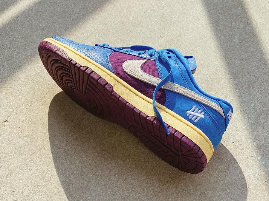 Nike Dunk Low 2021 blue et violette (imprimé serpent) (1)