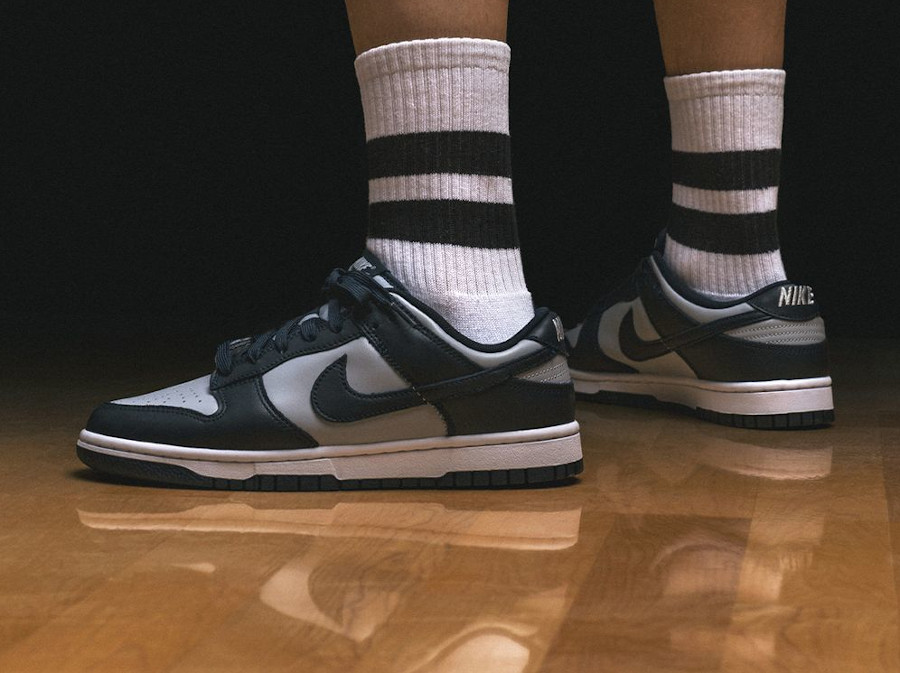 Nike Dunk Low Georgetown on feet