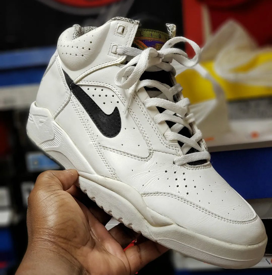 Nike air flight lite 1991 on sale