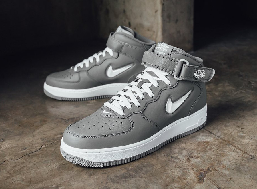 Nike Air Force One Mid New York grise (3)