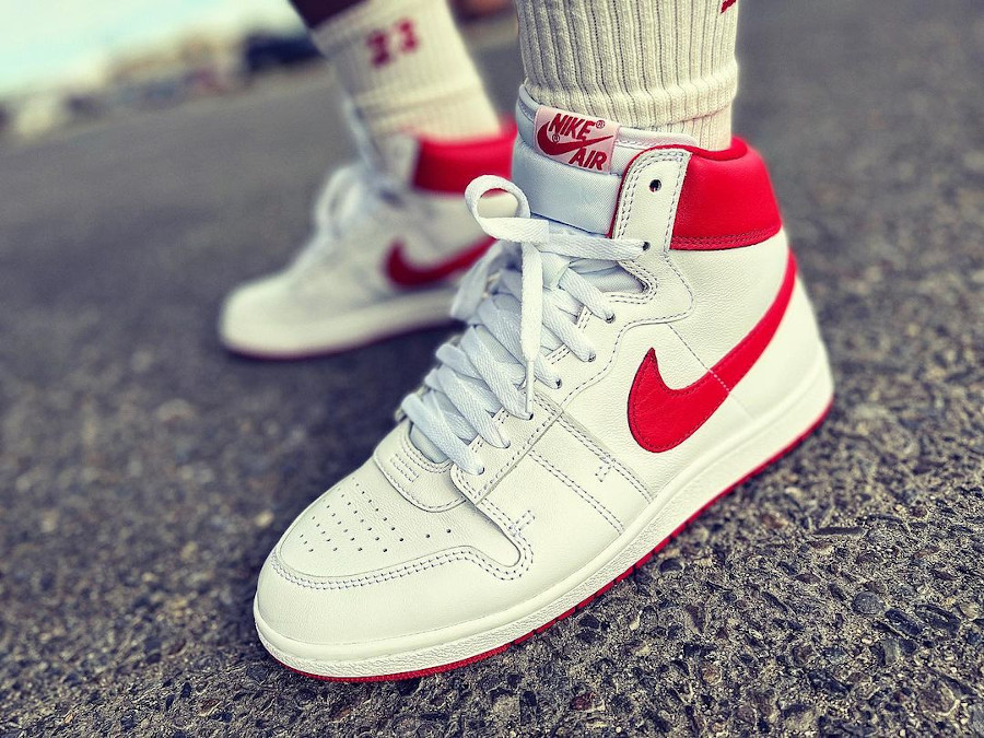 Nike Air Ship OG blanche et rouge