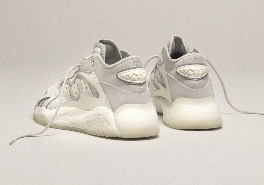 Adidas Streetball 2.0 Yeezy 380 blanche et grise (2)