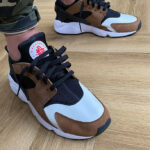 Nike Air Huarache LE Recrafted Bison Escape 2.0 on feet