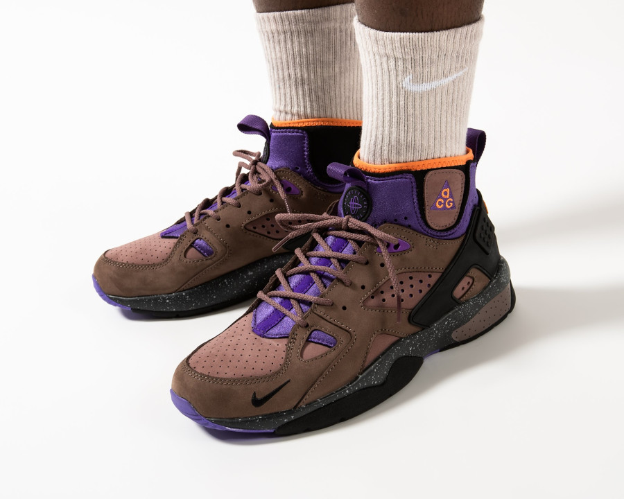 Nike Air Mowabb ACG marron et violette (2)