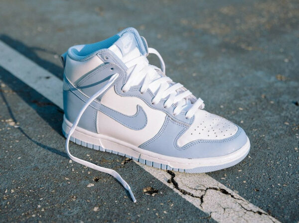 vaut la Nike Wmns Dunk High 2021 Aluminium ?