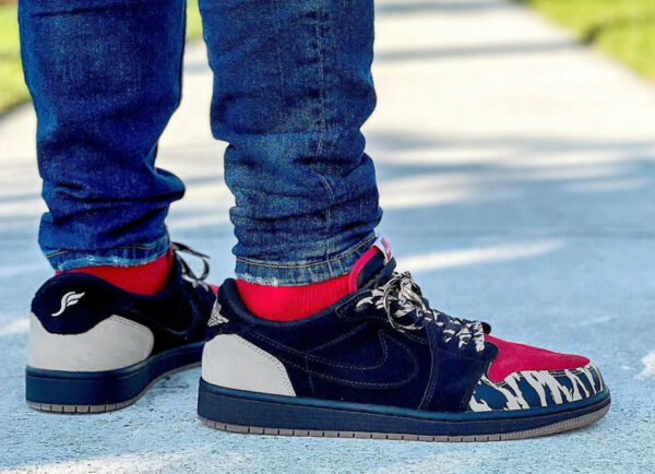 Aj1 low on online feet