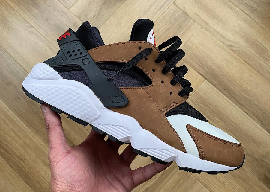 Nike Air Huarache LE Bison