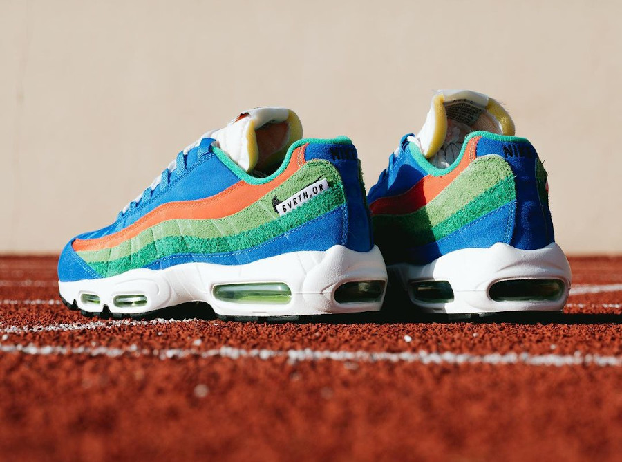 Que vaut la Nike AM95 SE AMRC Running Club Multicolor DH2718 400